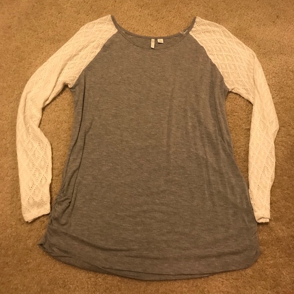 🛑🛑Catos Top🛑🛑 - Picture 1 of 3